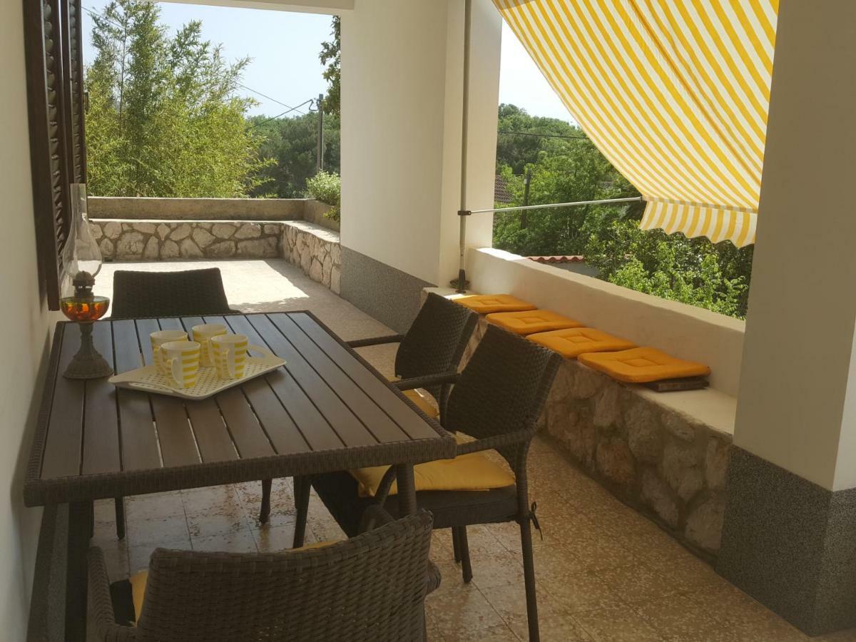 Apartments 4U Omisalj ภายนอก รูปภาพ