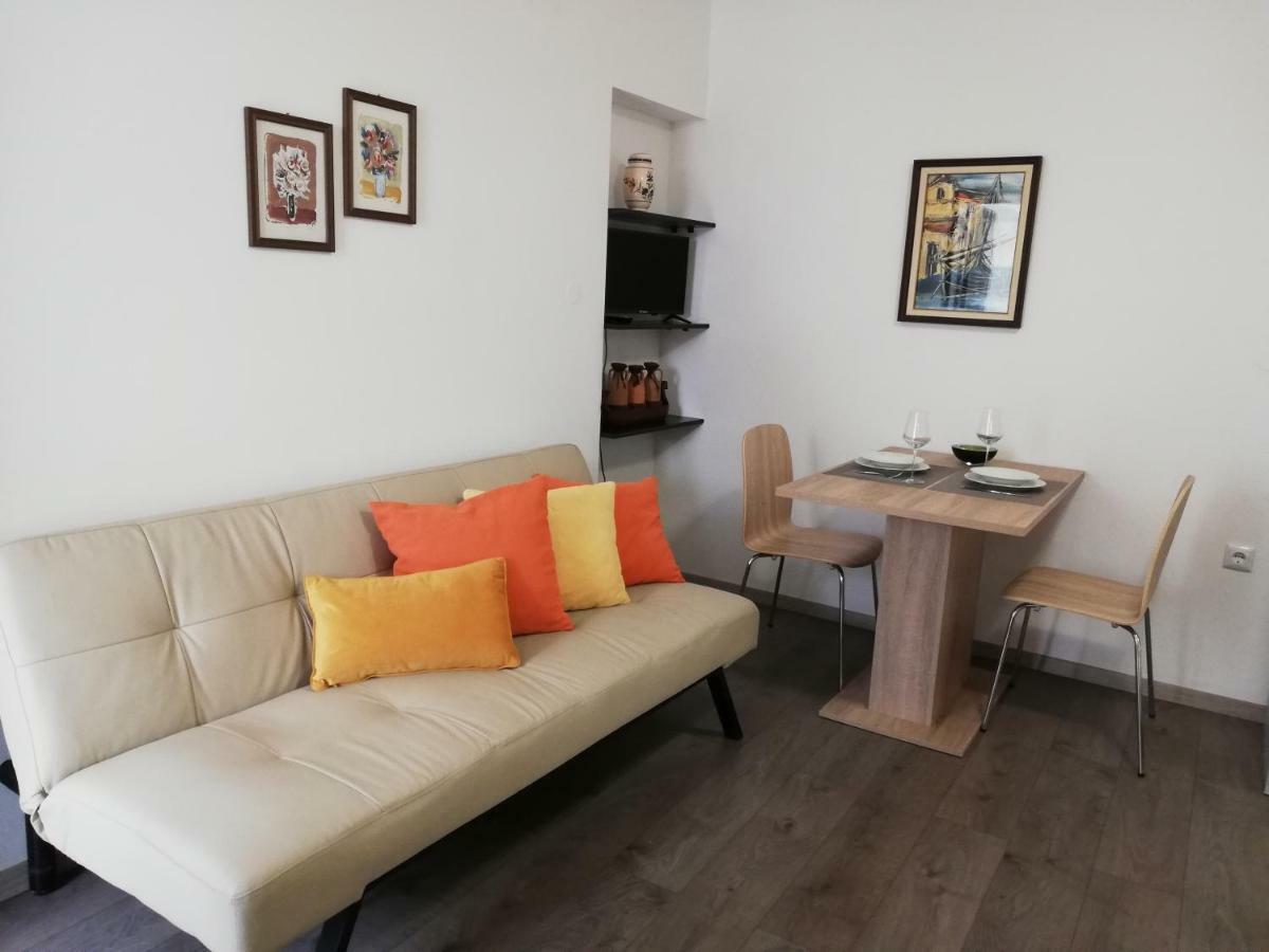 Apartments 4U Omisalj ภายนอก รูปภาพ